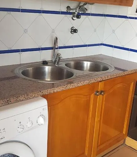 Apart. T2 Olhos De Agua Апартаменти *