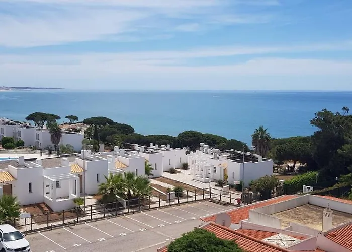 Apart. T2 Olhos De Agua Апартаменти